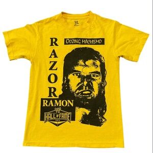 WWE Razor Ramon Yellow‎ Tee Hall Of Fame Size Small